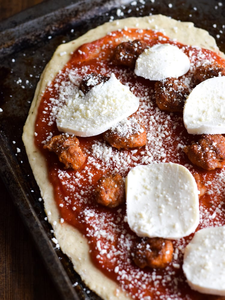 Made with a Cholula Hot Sauce pizza sauce, this homemade Mexican Chili Lime Chorizo Pizza is a tasty and easy meal for any day of the week.