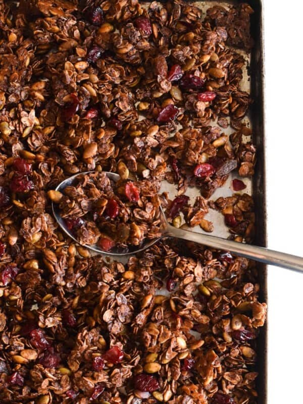 Made with only wholesome rolled oats, Abuelita Mexican chocolate, pumpkin seeds and dried cranberries, this Mexican Chocolate Pumpkin Seed Granola is a delicious breakfast or snack any time of the day! (gluten free, vegetarian)