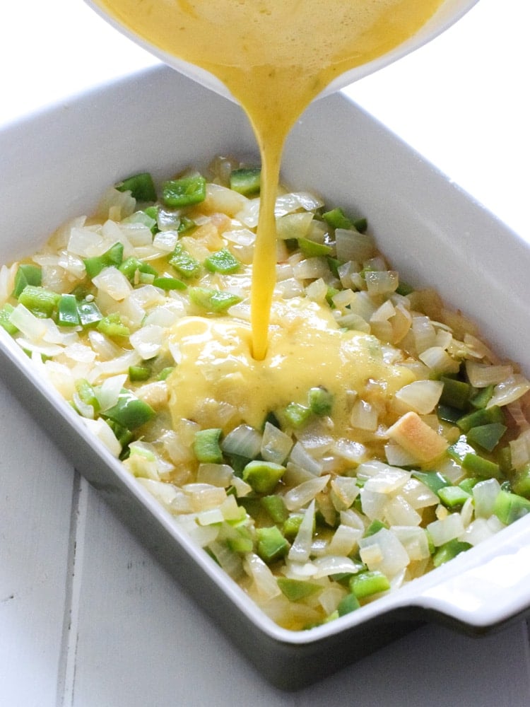 This Salsa Verde Breakfast Frittata is what breakfast dreams are made of. Topped with a salsa verde yogurt sauce, this vegetarian dish is perfect for brunch on those lazy weekends. Is gluten free, vegetarian, paleo and low carb.