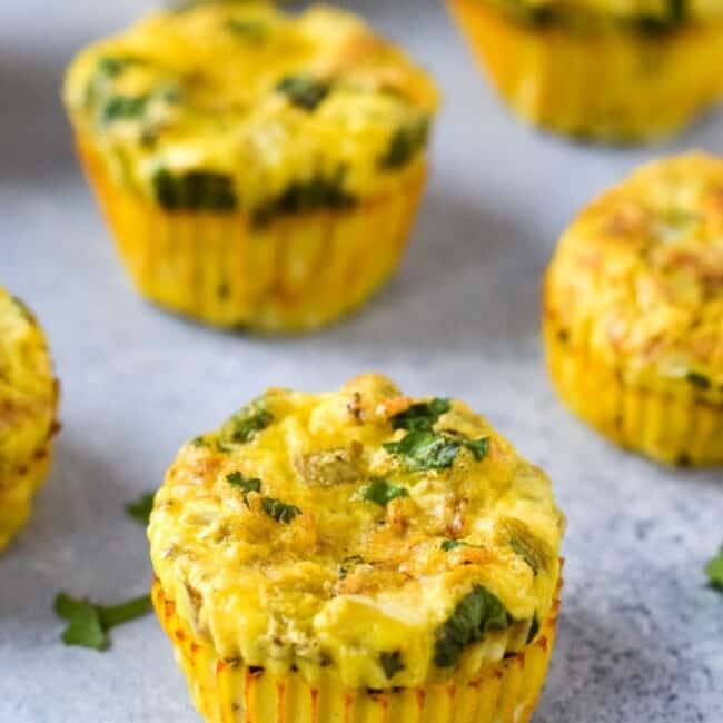 Easy, healthy and filling Chicken and Green Chile Egg Muffins - ready in only 30 minutes, this on-the-go breakfast is gluten free, low carb and paleo friendly.