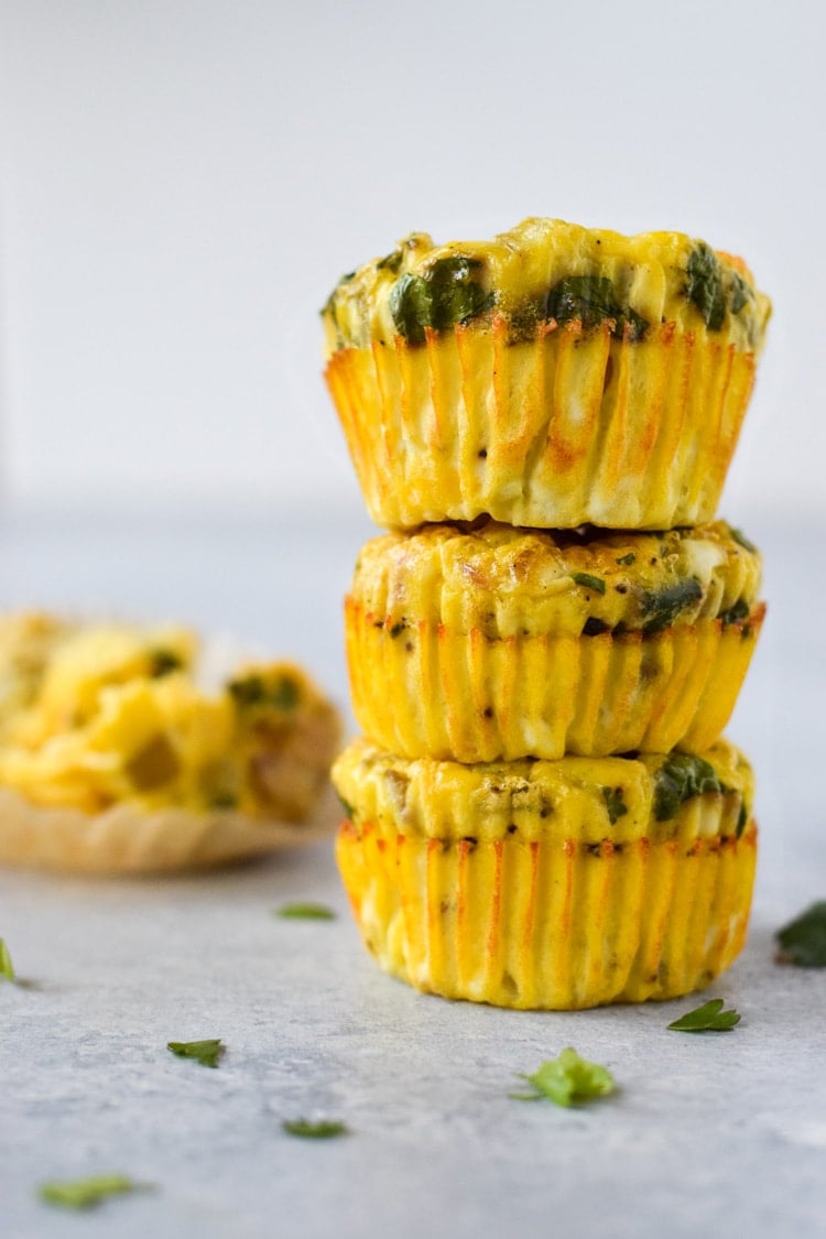 Easy, healthy and filling Chicken and Green Chile Egg Muffins - ready in only 30 minutes, this on-the-go breakfast is gluten free, low carb and paleo friendly.