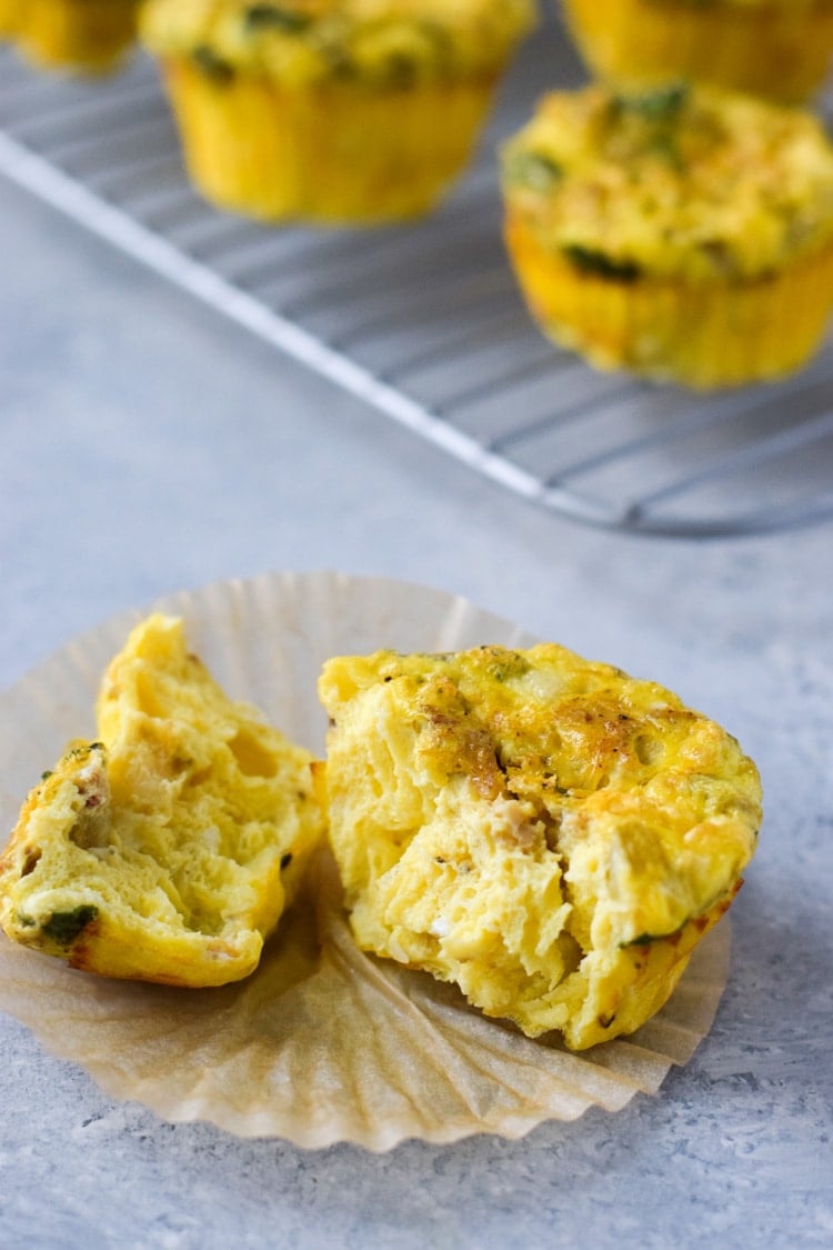 Easy, healthy and filling Chicken and Green Chile Egg Muffins - ready in only 30 minutes, this on-the-go breakfast is gluten free, low carb and paleo friendly.