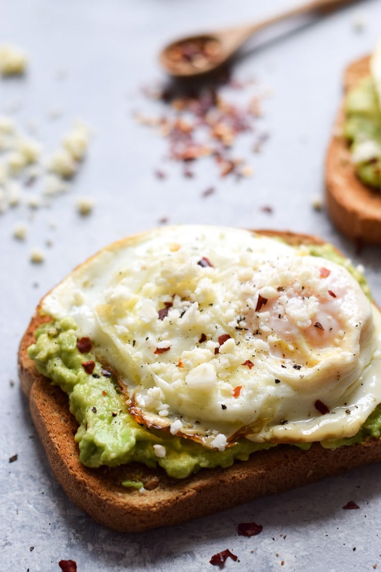 This easy, quick and healthy Spicy Avocado Toast with Egg only takes 10 minutes to make and will keep you full and satisfied all morning long.