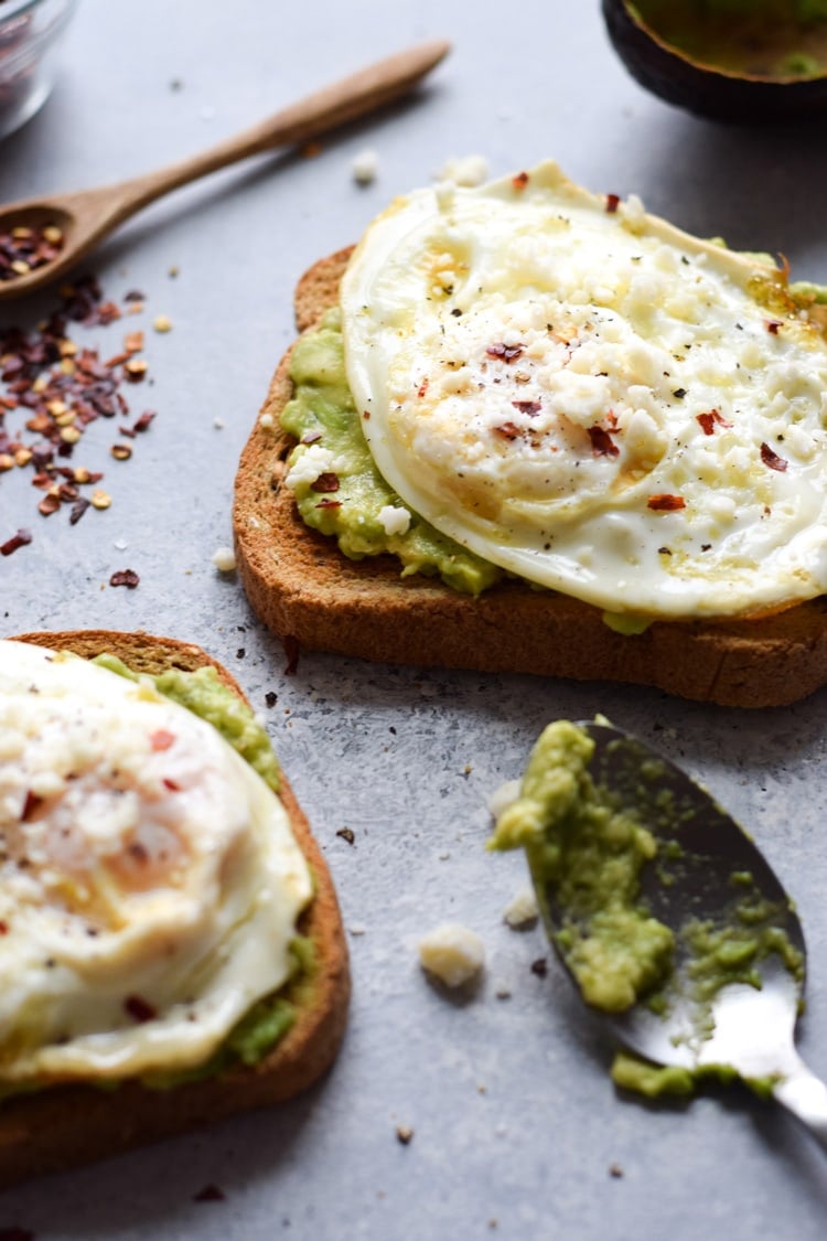 This easy, quick and healthy Spicy Avocado Toast with Egg only takes 10 minutes to make and will keep you full and satisfied all morning long.