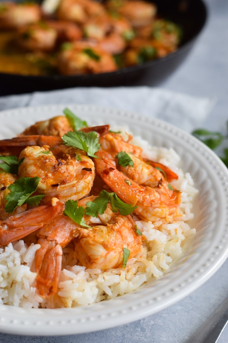 This Spicy Red Pepper Garlic Shrimp is an easy and healthy weeknight meal that's ready in only 18 minutes. Is gluten free, paleo and low carb.