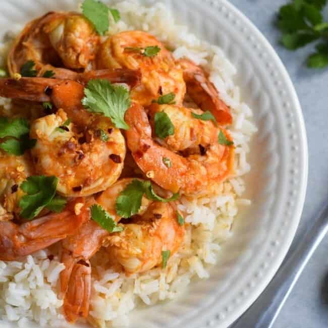This Spicy Red Pepper Garlic Shrimp is an easy and healthy weeknight meal that's ready in only 18 minutes. Is gluten free, paleo and low carb.