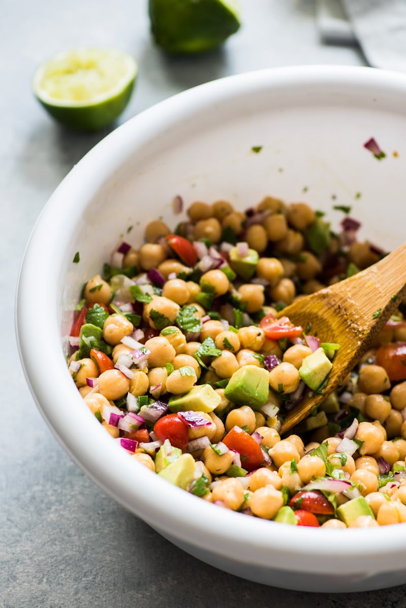 This Chickpea Avocado Salad recipe is fresh, easy to make and packed with healthy ingredients. Ready in only 15 minutes! (gluten free, vegetarian, vegan)