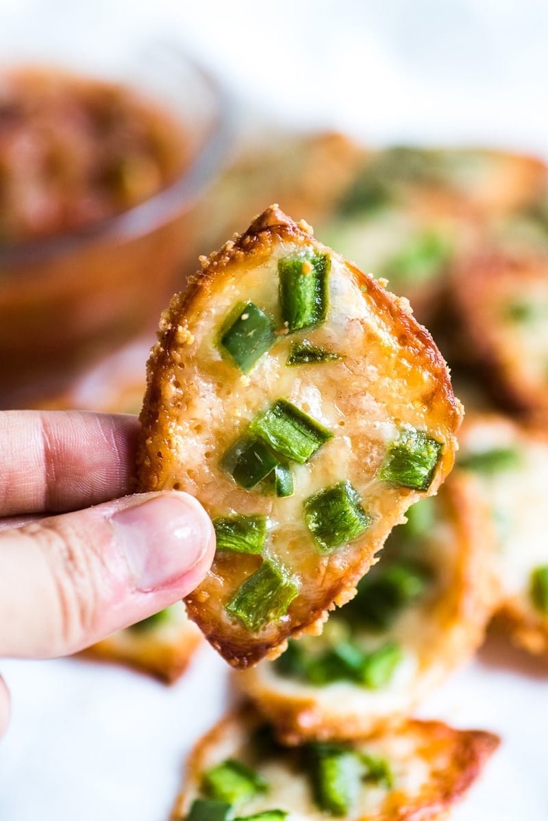 These Jalapeno Parmesan Crisps are an easy low carb snack that will satisfy your cravings for crunchy, salty and cheesy chips! Ready in only 15 minutes!