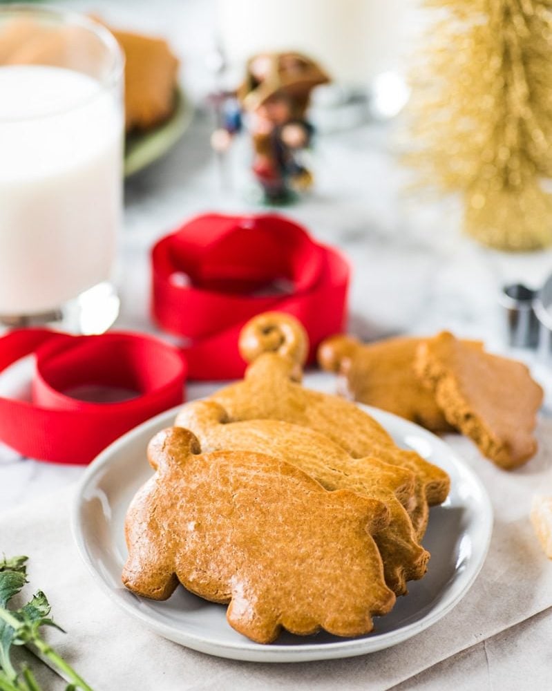 Marranitos (Mexican Gingerbread Pigs) are a pan dulce, or sweet bread, flavored with molasses and commonly found in Mexican bakeries. Best served with a cup of milk or coffee and eaten on weekend mornings!