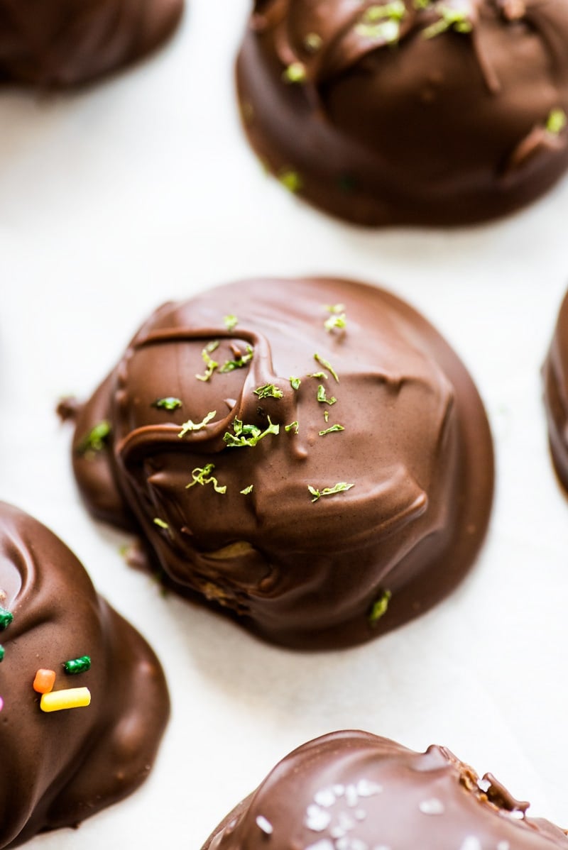 These no bake chocolate covered almond butter balls are made with only 3 ingredients and are the perfect healthy dessert! All you need is almond butter, coconut flour and chocolate chips! (gluten free, paleo, vegetarian, vegan)