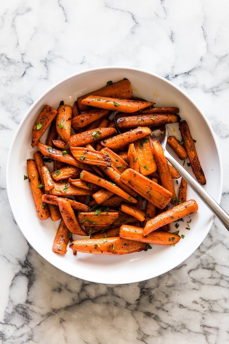 Maple glazed roasted carrots