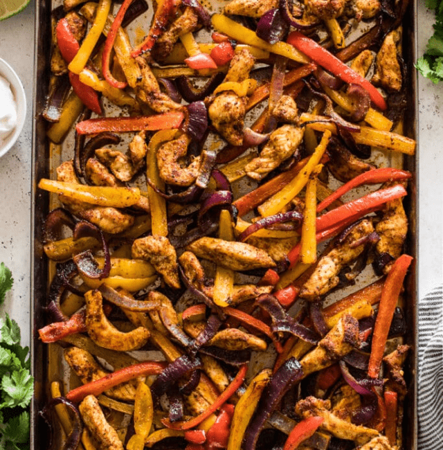 SHEET PAN CHICKEN FAJITAS-COVER IMAGE