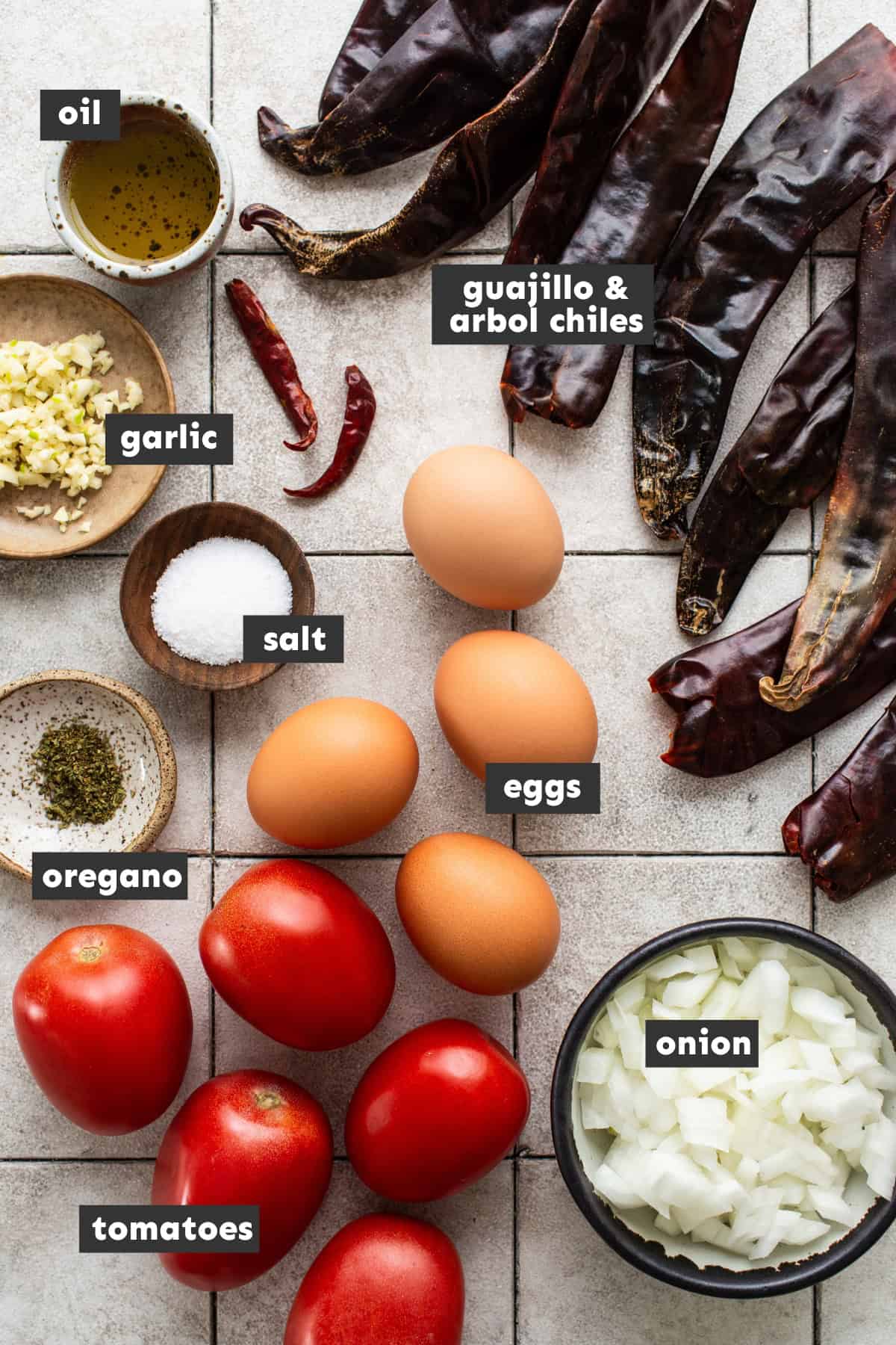 Ingredients for huevos ahogados on a table.